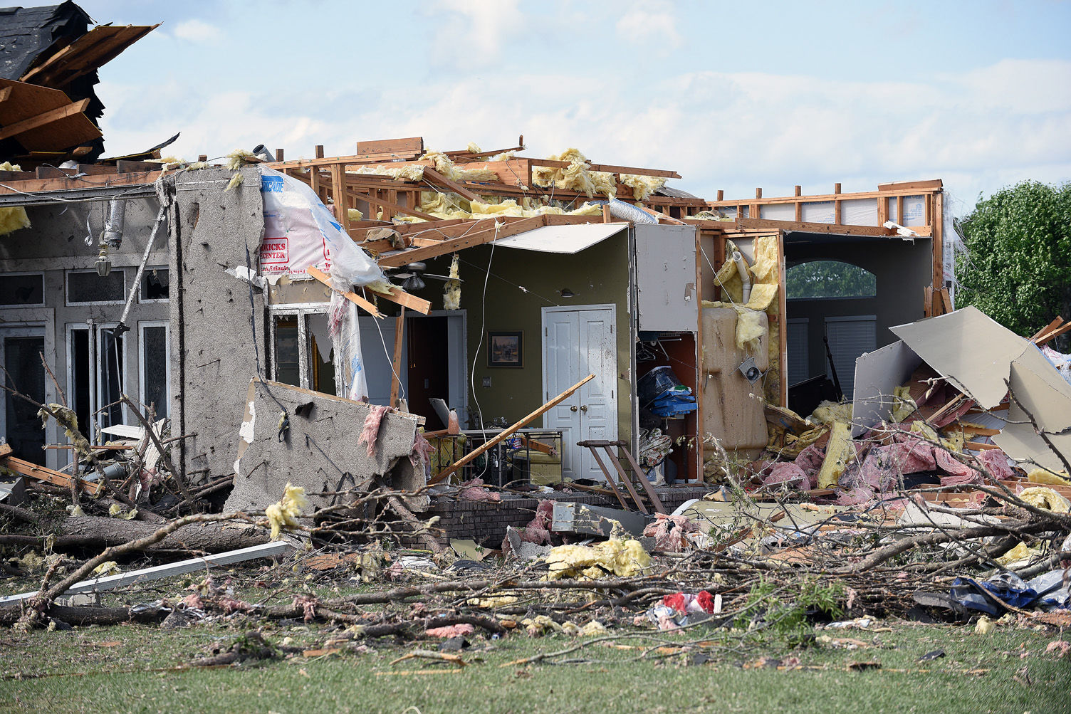 Tornado damages Eufaula